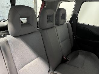Mitsubishi Space-star Space Star (DG) MPV 1.6 16V (4G18) [72kW]  (01-2001/12-2004) picture 9