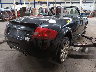 Audi TT TT Roadster (8N9) Cabrio 1.8 20V Turbo Quattro (BAM) [165kW]  (10-1999=
/02-2007) picture 3