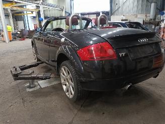 Audi TT TT Roadster (8N9) Cabrio 1.8 20V Turbo Quattro (BAM) [165kW]  (10-1999=
/02-2007) picture 4