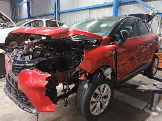 Vrakbiler auto Renault Captur Captur II (RJB) SUV 1.0 TCe 90 12V (H4D-470(H4D-E4)) [67kW]  (09-2020/=
=2E..) 2021/10