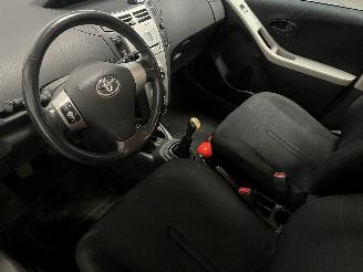 Toyota Yaris Yaris II (P9) Hatchback 1.3 16V VVT-i (2SZFE) [64kW]  (08-2005/11-2010=
) picture 15