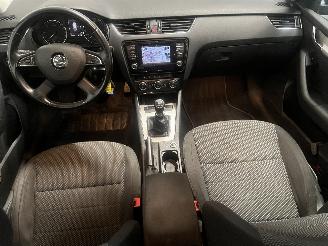 Skoda Octavia Octavia Combi (5EAC) Combi 5-drs 1.6 TDI Greenline 16V (DBKA) [81kW]  =
(05-2013/07-2020) picture 16