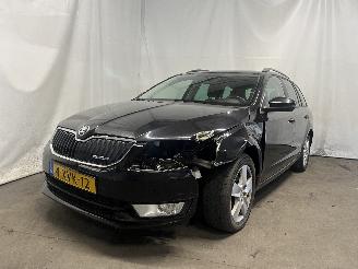 Schadeauto Skoda Octavia Octavia Combi (5EAC) Combi 5-drs 1.6 TDI Greenline 16V (DBKA) [81kW]  =
(05-2013/07-2020) 2014/12