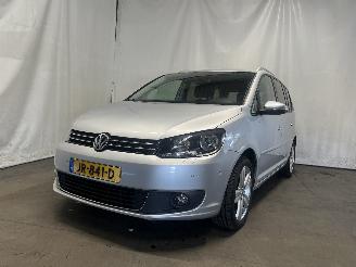 uszkodzony samochody osobowe Volkswagen Touran Touran (1T3) MPV 1.6 TDI 16V (CAYC(Euro 5)) [77kW]  (05-2010/05-2015) 2014/1