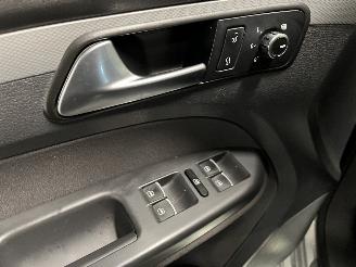 Volkswagen Touran Touran (1T3) MPV 1.6 TDI 16V (CAYC(Euro 5)) [77kW]  (05-2010/05-2015) picture 17