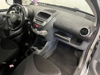 Toyota Aygo Aygo (B10) Hatchback 1.0 12V VVT-i (1KR-FE) [50kW]  (07-2005/05-2014) picture 9