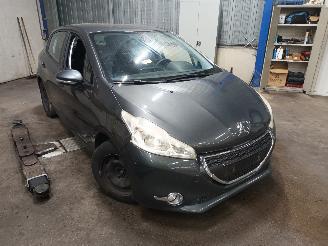 Peugeot 208 208 I (CA/CC/CK/CL) Hatchback 1.2 Vti 12V PureTech 82 (EB2F(HMZ)) [60k=
W]  (03-2012/12-2019) picture 2