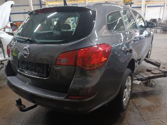 Opel Astra Astra J Sports Tourer (PD8/PE8/PF8) Combi 1.7 CDTi 16V (A17DTR(Euro 5)=
) [81kW]  (10-2010/10-2015) picture 3