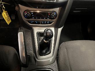 Ford Focus Focus 3 Wagon Combi 1.0 Ti-VCT EcoBoost 12V 125 (M1DC) [92kW]  (02-201=
2/05-2018) picture 16