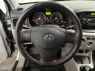 Hyundai Accent Accent Sedan 1.4i 16V (G4EE) [71kW]  (11-2005/02-2010) picture 14
