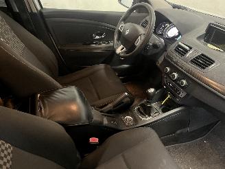 Renault Mégane Megane III Grandtour (KZ) Combi 5-drs 1.5 dCi 110 (K9K-636(K9K-A6)) [8=
1kW]  (02-2009/04-2016) picture 9