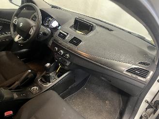 Renault Mégane Megane III Grandtour (KZ) Combi 5-drs 1.5 dCi 110 (K9K-636(K9K-A6)) [8=
1kW]  (02-2009/04-2016) picture 8