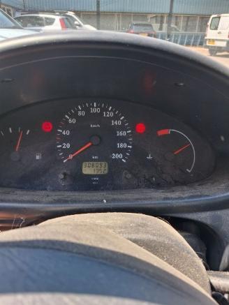 Nissan Micra Micra (K11) Hatchback 1.3 LX,SLX 16V (CG13DE) [55kW]  (08-1992/09-2000=
) picture 2