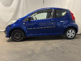 Peugeot 107 107 Hatchback 1.0 12V (384F(1KR)) [50kW]  (06-2005/05-2014) picture 4