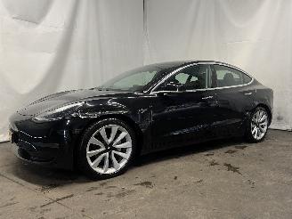 Tesla Model 3 Model 3 Sedan Long Range AWD 75 kWh (3D3) [258kW]  (06-2018/...) picture 3