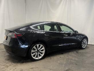 Tesla Model 3 Model 3 Sedan Long Range AWD 75 kWh (3D3) [258kW]  (06-2018/...) picture 6