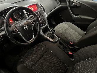 Opel Astra Astra J (PC6/PD6/PE6/PF6) Hatchback 5-drs 1.4 16V ecoFLEX (B14XER(Euro=
 6)) [74kW]  (12-2009/10-2015) picture 12