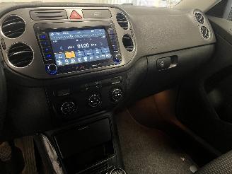 Volkswagen Tiguan Tiguan (5N1/2) SUV 1.4 TSI 16V 4Motion (CTHA(Euro 5)) [110kW]  (09-200=
7/07-2018) picture 16