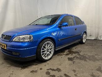 Opel Astra Astra G (F08/48) Hatchback 2.0 16V OPC (X20XER) [117kW]  (11-1999/09-2=
002) picture 3