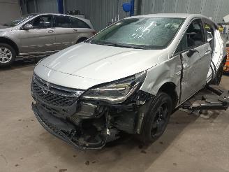 Autoverwertung Opel Astra Astra K Hatchback 5-drs 1.6 CDTI 110 16V (B16DTE(Euro 6)) [81kW]  (06-=
2015/12-2022) 2019