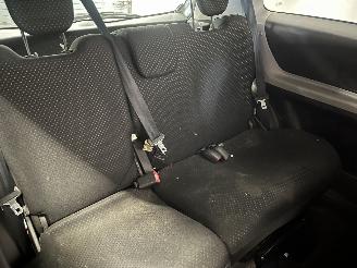 Toyota Yaris Yaris II (P9) Hatchback 1.33 16V Dual VVT-I (1NRFE) [74kW]  (11-2008/1=
2-2011) picture 9