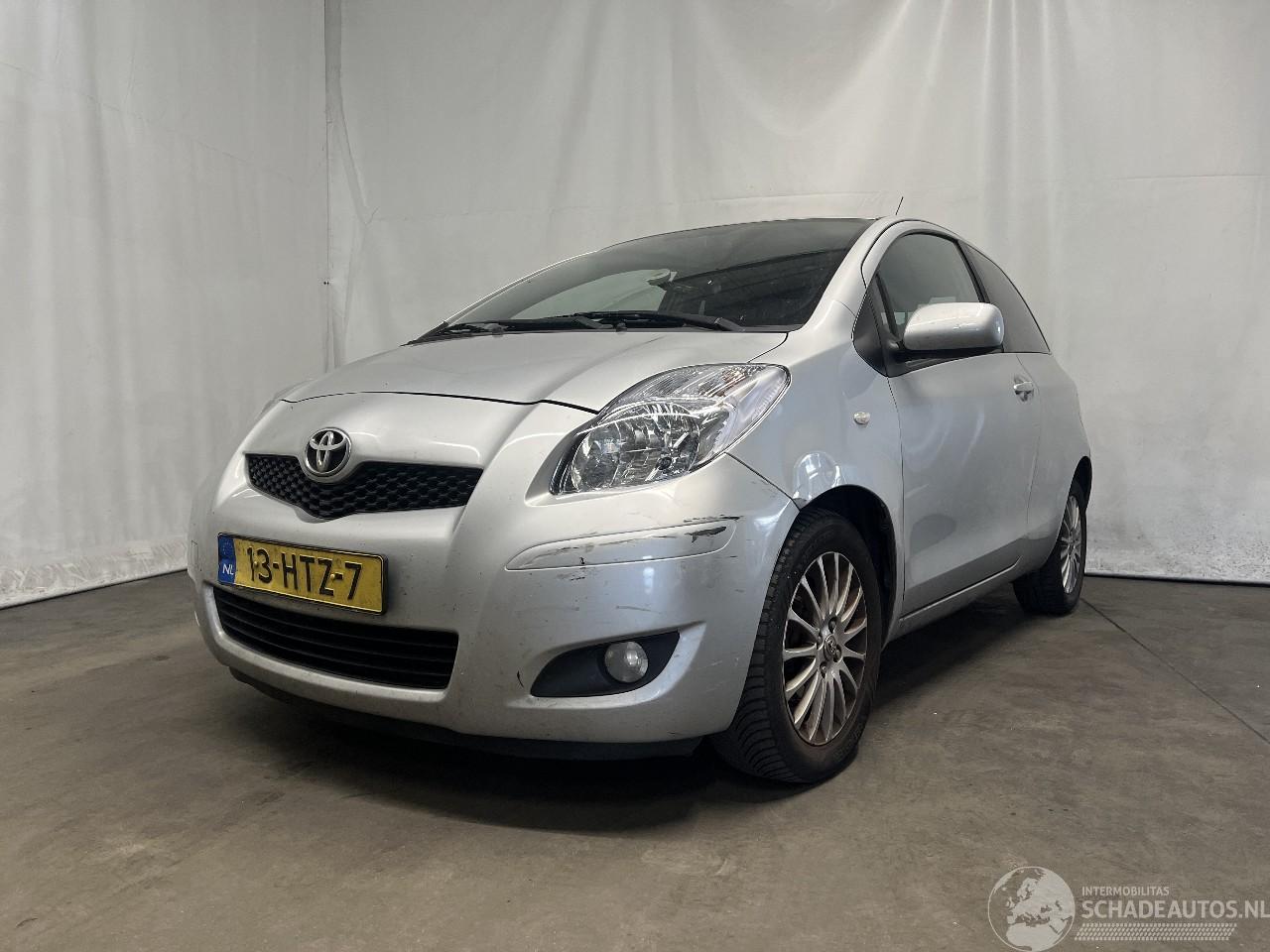 Toyota Yaris Yaris II (P9) Hatchback 1.33 16V Dual VVT-I (1NRFE) [74kW]  (11-2008/1=
2-2011)