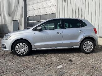 Volkswagen Polo Polo V (6R) Hatchback 1.4 TDI 12V 90 (CUSB(Euro 6)) [66kW]  (02-2014/1=
0-2017) picture 4