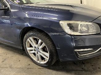 Volvo V-60 V60 I (FW/GW) Combi 2.4 D6 20V Plug-in Hybrid AWD (D82PHEV) [206kW]  (=
06-2012/12-2015) picture 8