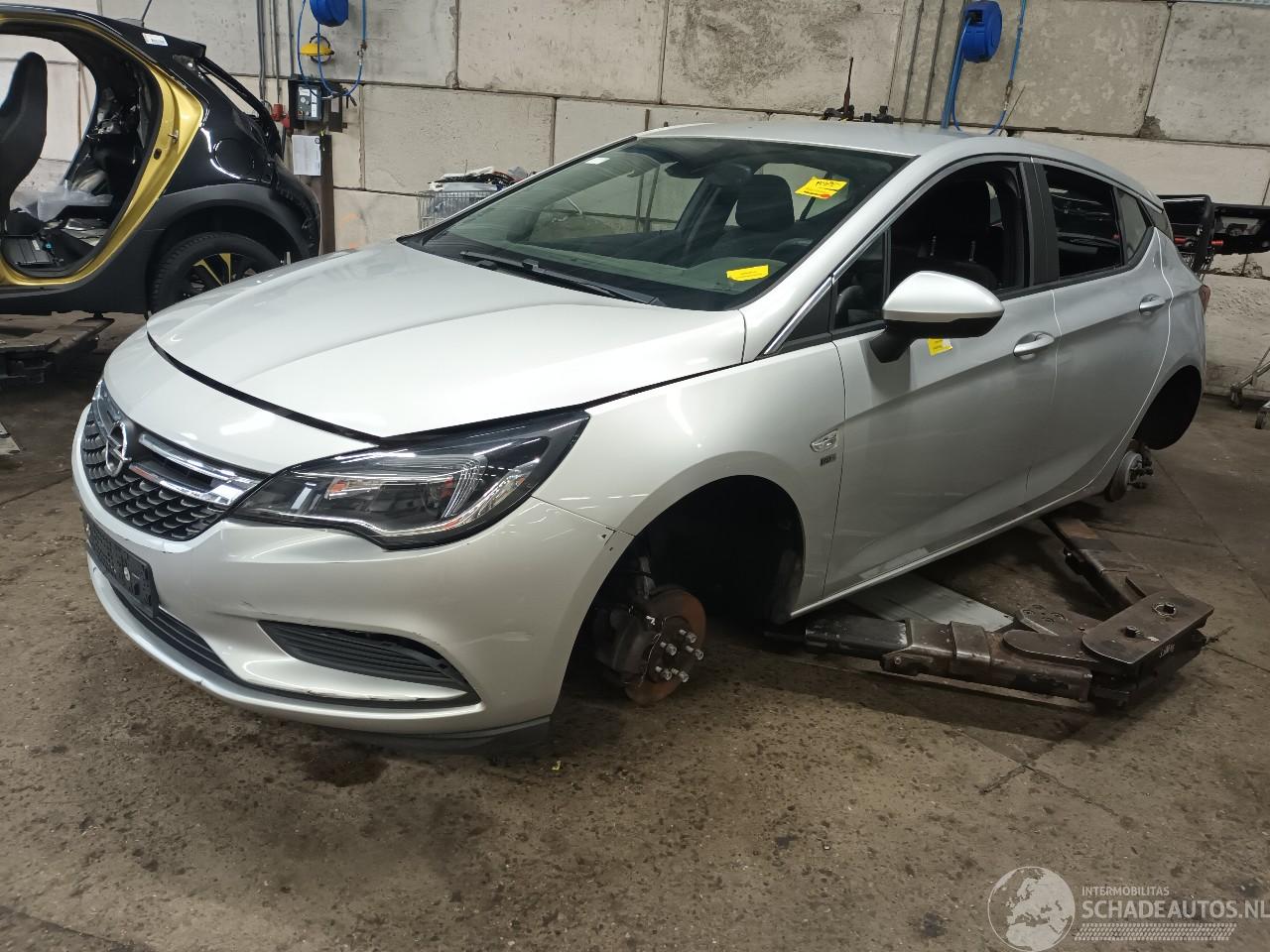 Opel Astra Astra K Hatchback 5-drs 1.6 CDTI 110 16V (B16DTE(Euro 6)) [81kW]  (06-=
2015/12-2022)