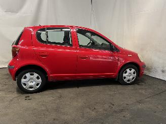 Toyota Yaris Yaris (P1) Hatchback 1.3 16V VVT-i (2SZFE) [64kW]  (04-2002/09-2005) picture 7