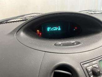 Toyota Yaris Yaris (P1) Hatchback 1.3 16V VVT-i (2SZFE) [64kW]  (04-2002/09-2005) picture 17
