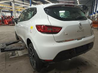 Renault Clio Clio IV (5R) Hatchback 5-drs 0.9 Energy TCE 90 12V (H4B-400(H4B-A4)) [=
66kW]  (11-2012/08-2021) picture 4