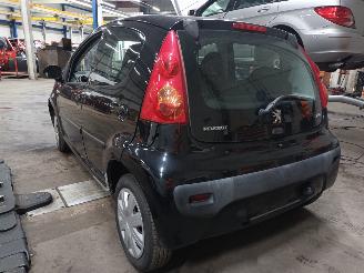 Peugeot 107 107 Hatchback 1.0 12V (384F(1KR)) [50kW]  (06-2005/05-2014) picture 4