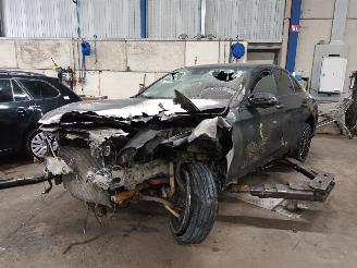 Démontage voiture Mercedes C-klasse C (W205) Sedan C-220d 2.0 Turbo 16V (OM654.920) [110kW]  (05-2018/11-2=
018) 2018/9