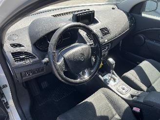 Renault Mégane Megane III Grandtour (KZ) Combi 5-drs 1.5 dCi 110 (K9K-837(K9K-N8)) [8=
1kW]  (02-2009/04-2016) picture 13