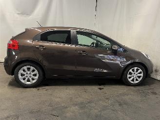 Kia Rio Rio III (UB) Hatchback 1.2 CVVT 16V (G4LA5) [63kW]  (09-2011/12-2017) picture 7