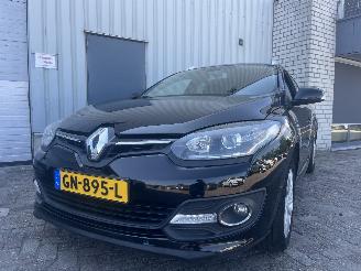Schadeauto Renault Mégane Megane III Grandtour (KZ) Combi 5-drs 1.2 16V TCE 115 (H5F-400(H5F-A4)=
) [85kW]  (03-2012/02-2016) 2015/7