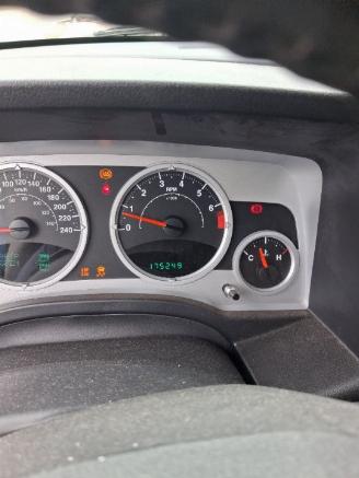 Jeep Patriot Patriot (MK74) SUV 2.4 16V 4x4 (ERZ) [125kW]  (01-2008/12-2017) picture 2