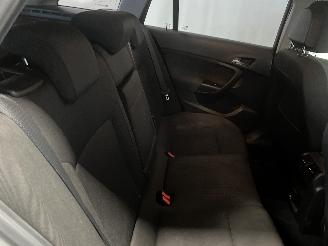 Opel Insignia Insignia Sports Tourer Combi 1.8 16V Ecotec (A18XER(Euro 5)) [103kW]  =
(07-2008/03-2017) picture 14