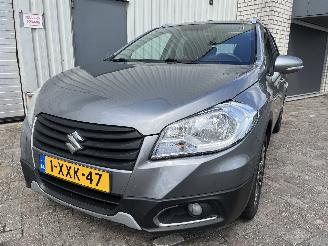Unfallwagen Suzuki SX4 SX4 S-Cross (JY) SUV 1.6 16V (M16A) [88kW]  (08-2013/06-2022) 2014/11