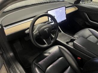 Tesla Model 3 Model 3 Sedan Long Range AWD 75 kWh (3D5) [258kW]  (06-2018/...) picture 11