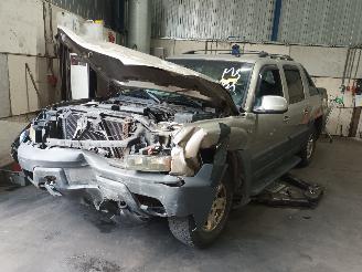 Purkuautot passenger cars Chevrolet Avalanche Avalanche Pick-up 5.3 1500 V8 4WD (LM7) [220kW]  (10-2000/09-2006) 2002/9