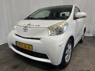 uszkodzony samochody osobowe Toyota iQ iQ Hatchback 3-drs 1.0 12V VVT-i (1KR-FE) [50kW]  (01-2009/12-2015) 2009/3