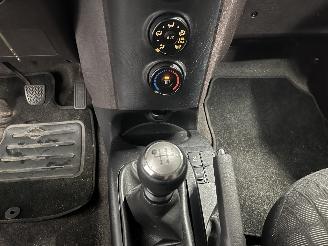 Toyota iQ iQ Hatchback 3-drs 1.0 12V VVT-i (1KR-FE) [50kW]  (01-2009/12-2015) picture 18