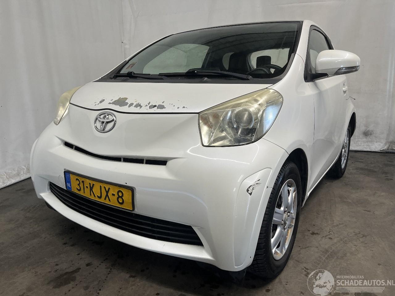 Toyota iQ iQ Hatchback 3-drs 1.0 12V VVT-i (1KR-FE) [50kW]  (01-2009/12-2015)