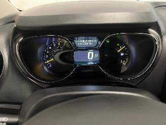 Renault Captur Captur I (2R) SUV 1.2 TCE 16V EDC (H5F-403(H5F-D4)) [88kW]  (06-2013/.=
=2E.) picture 25