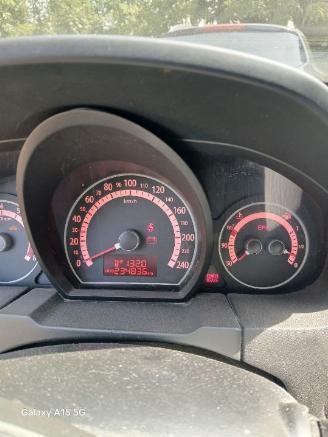Kia Cee d Cee'd Sporty Wagon (EDF) Combi 1.4 16V (G4FA) [66kW]  (07-2009/12-2012=
) picture 2
