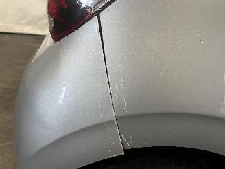 Peugeot 108 108 Hatchback 1.0 12V (1KRFE(CFB)) [51kW]  (05-2014/...) picture 14