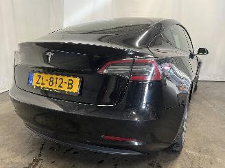Tesla Model 3 Model 3 Sedan Long Range 72kWh (3D6) [192kW]  (01-2017/...) picture 5