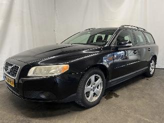 Volvo V-70 V70 (BW) Combi 2.4 D 20V (D5244T19) [120kW]  (04-2007/12-2010) picture 3